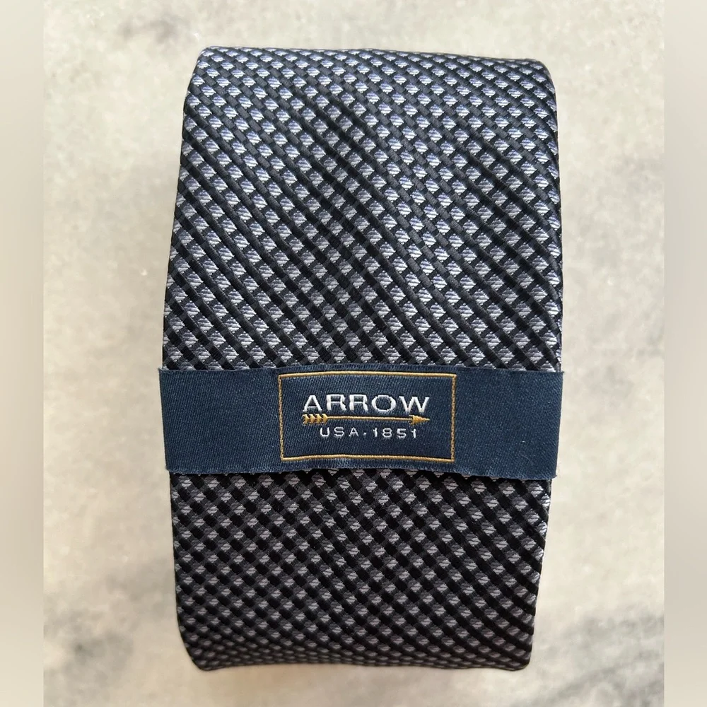Arrow Necktie Black/White/Gray Square Check Pattern Easy Care NWT Neck Tie